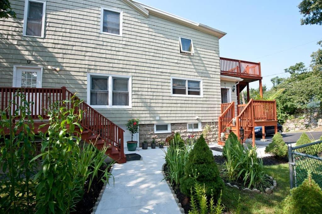 Beautiful Apartment-5 Beds-Full Kitchen-Parking-Super Clean! Boston Extérieur photo